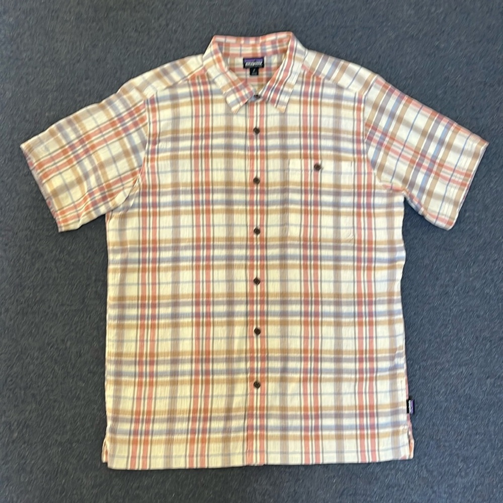 Patagonia Men’s A/C Short Sleeve Summer Shirt Size M